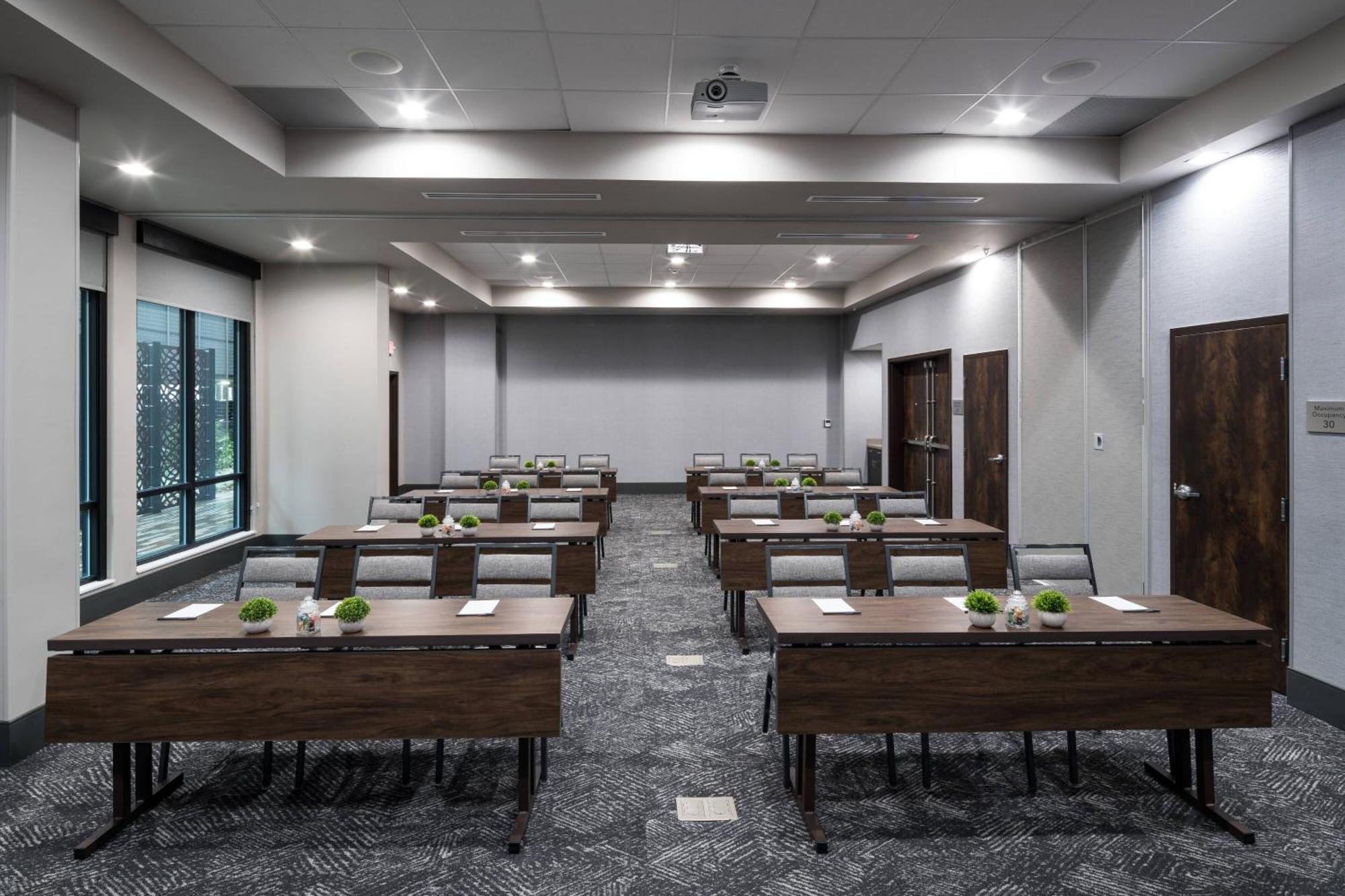 Courtyard By Marriott Houston Heights/I-10 Hotel Ngoại thất bức ảnh